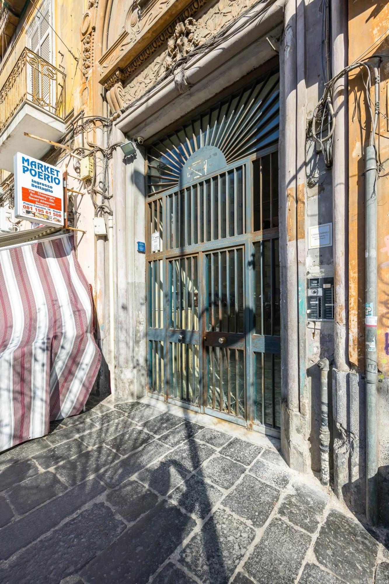 Capuana15 By Napoliapartments Dış mekan fotoğraf